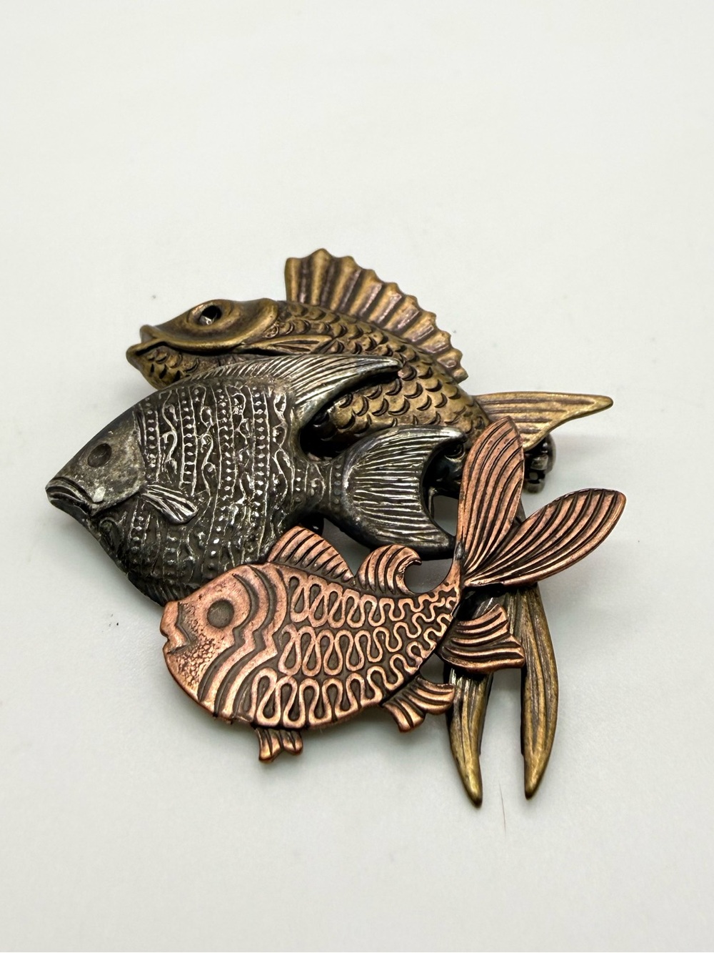 Vintage K&T Three Fish Mixed Metal Figural Brooch Gold Silver Copper Pin